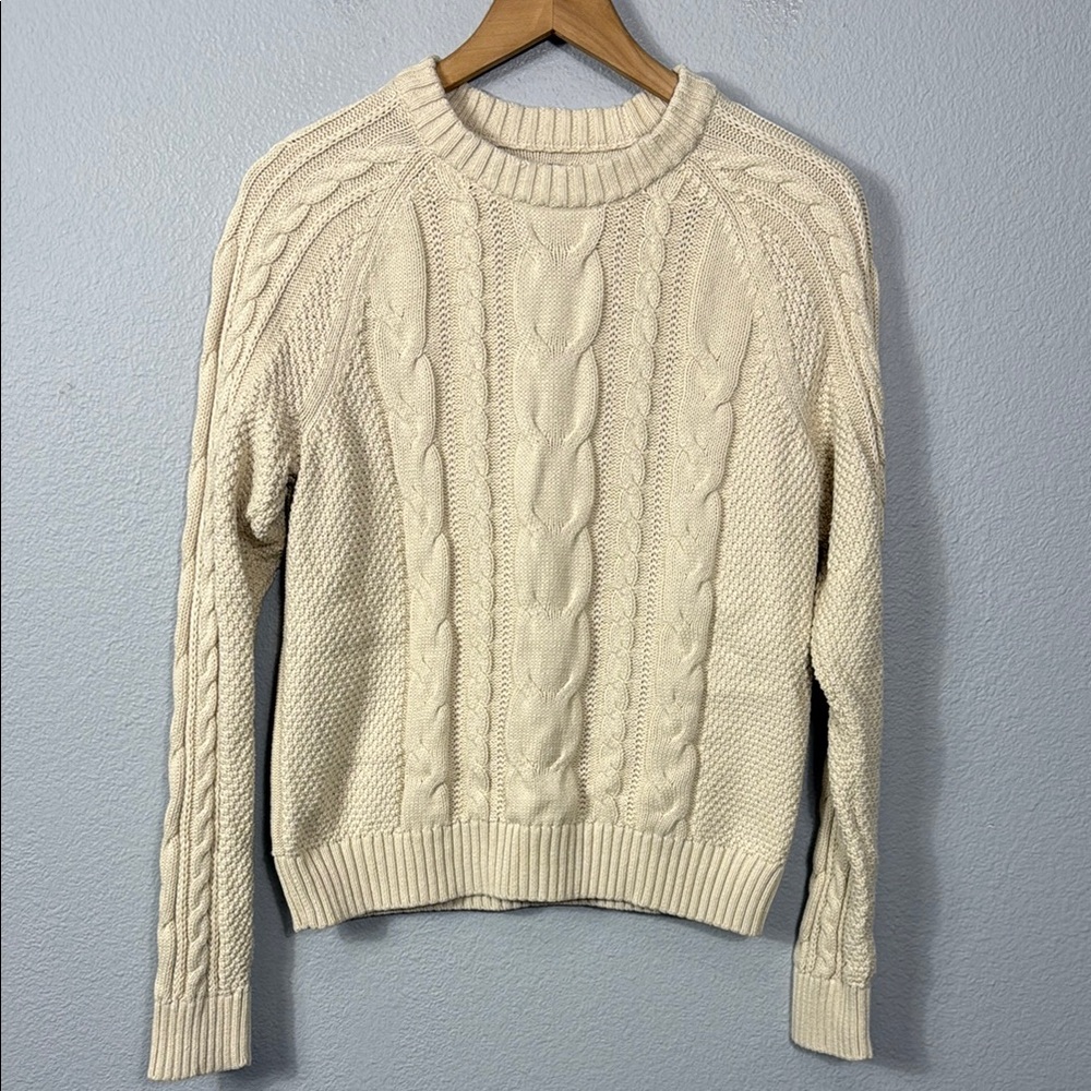 GAP Classic Cream Cable Knit Sweater